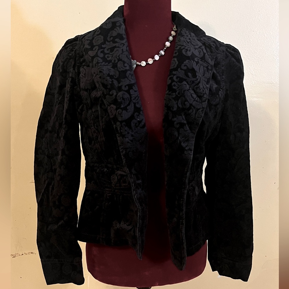 Ann Taylor LOFT, 8P, Black velvet blazer